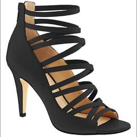 Banana Republic Shoes - 🔴SOLD🔴 BANANA REPUBLIC BLK PRESLIE CAGED SANDAL